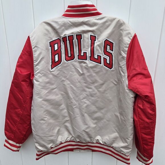 NBA Ultra Game Chicago Bulls Men's Bomber Jacket Size XL Ultra Game Authentic - Picture 2 of 16
